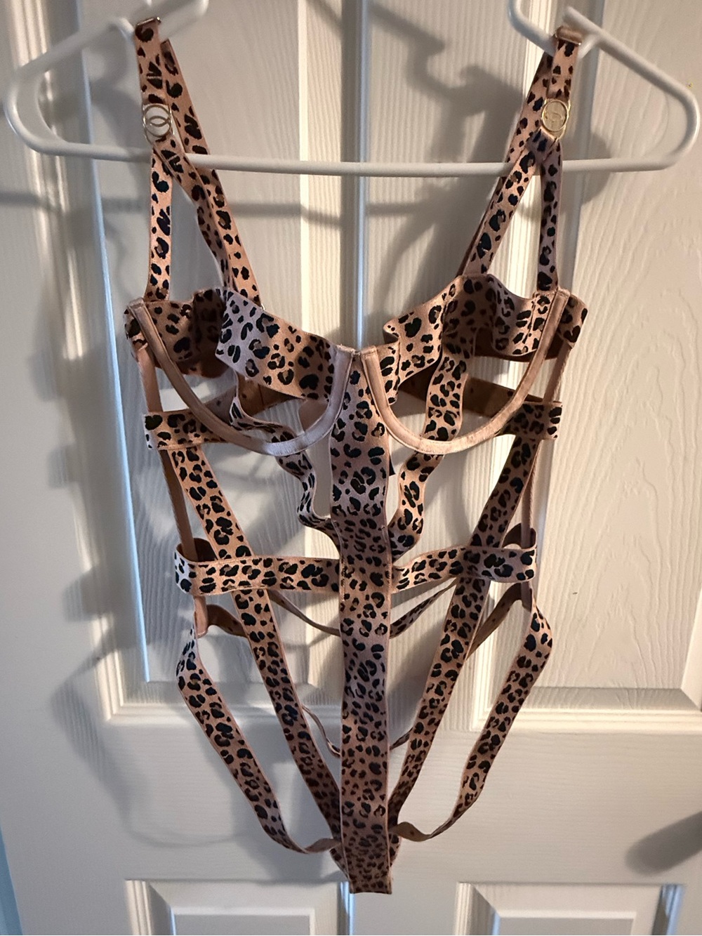 Victoria’s Secret NWT Leopard Strappy Teddy Bodysuit Lingerie Medium